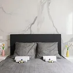 GuestReady - Elegant Escape near Plaza Athénée