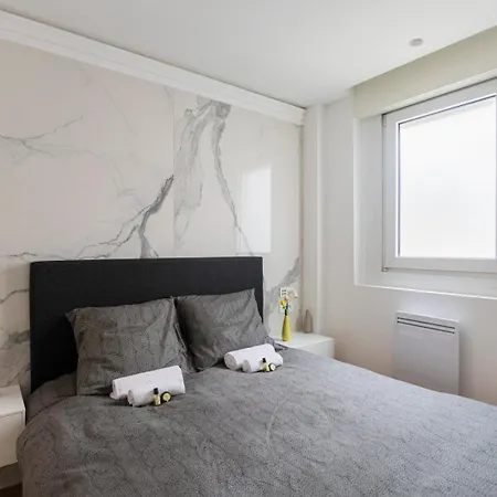 Guestready - Elegant Escape Near Plaza Athénée Appartamento