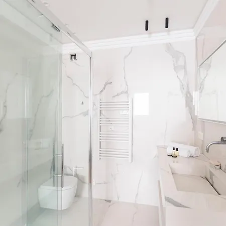 Appartamento Guestready - Elegant Escape Near Plaza Athénée *